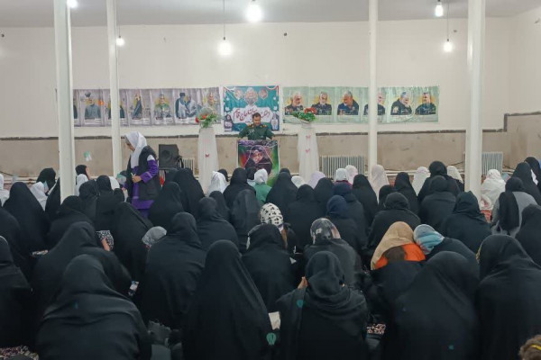 اجتماع بزرگ دختران حاج قاسم در شهرستان بدره