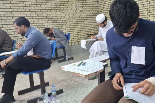 بیستمین دوره آزمون حفظ تخصصی قرآن کریم با حضور ۳۵۲ نفر از حافظان قرآن کریم استان