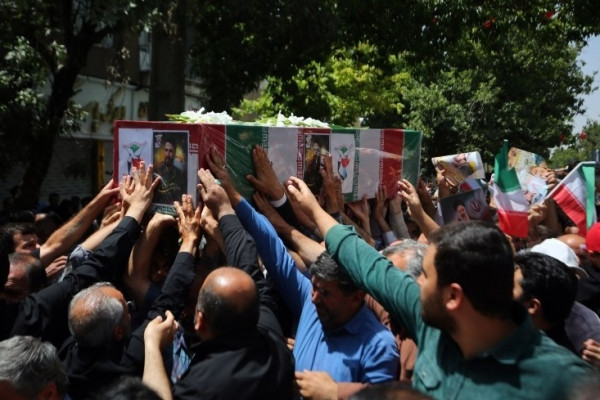 حماسهٔ همدانی‌ها برای دفاع از میهن جمعه نصر