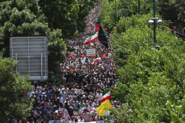 حماسهٔ همدانی‌ها برای دفاع از میهن جمعه نصر