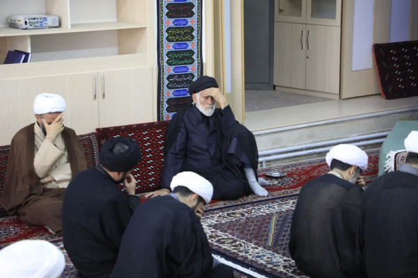 نشست تبیینی جمعی از مبلغین محرم