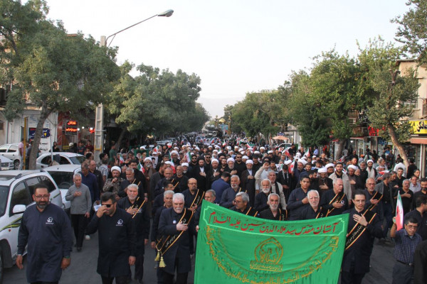 دسته عزاداری علماء و روحانيون شیراز در سومين روز شهادت امام حسین(ع)