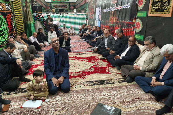 پیرغلامان اهل بیت(ع) ماهانه در  "محفل اشک" بیرجند گرد هم می‌آیند