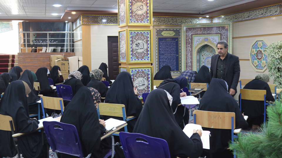 43 حافظ قرآن ایلامی در آزمون تخصصی حفظ قرآن کریم رقابت کردند