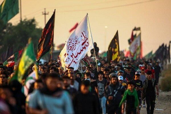 صدای انفجار می‌آید اما صدای «لبیک یا حسین» بلندتر است