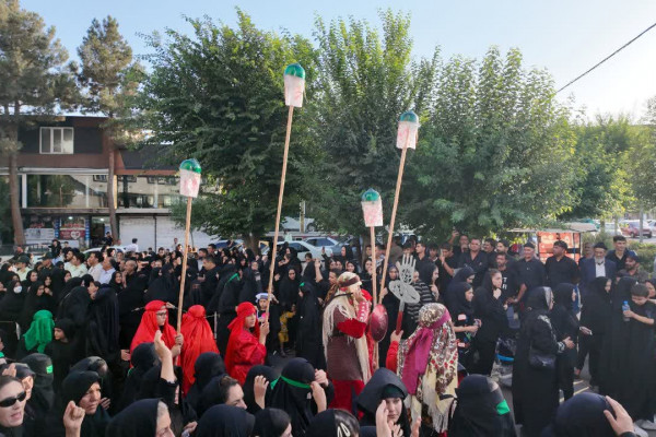 حرکت نمادین کاروان اسرا از کربلا به شام و اجتماع بزرگ زینبیون در شهرستان بهارستان
