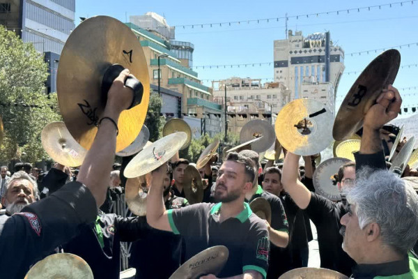 اجتماع زنجیرزنان شهرستان دماوند در شهر مشهد مقدس