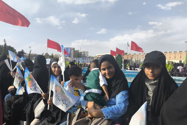 برگزاری محفل قرآنی خادم الرضا (ع) یادبود شهدای خدمت