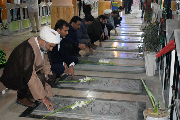 تجدید بیعت کارکنان اداره‌کل تبلیغات اسلامی بوشهر با آرمان‌های شهدا