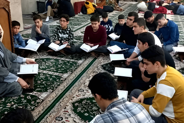 آمادگی ۱۴ مسجد برای مراسم اعتکاف ابهر