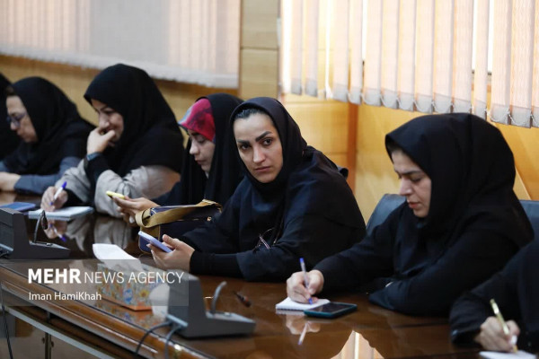 نشست صمیمی با اصحاب رسانه