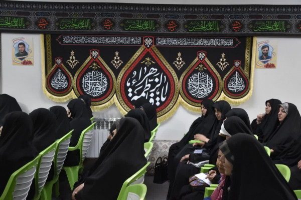 همایش‌بصیرتی‌فعّالان‌عرصه‌هیأت ، مداحان‌و‌مبلغات‌فعّال‌شهرستان‌دماوند