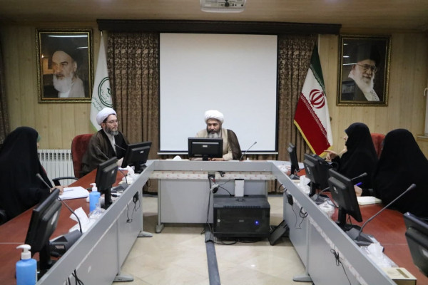 مدیر مرکز راهبری و هم‌آهنگی امور بانوان سازمان تبلیغات اسلامی کشور با بانوان فرهیخته زنجان دیدار کرد
