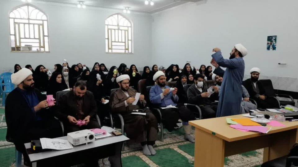 برگزاری هفتمین جلسه دوره آموزشی تربیت مربی کودک و نوجوان در مهران