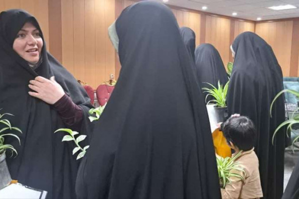 تجلیل از ۲۰۰ معلم و استاد قرآنی در نشست صمیمی بیرجند
