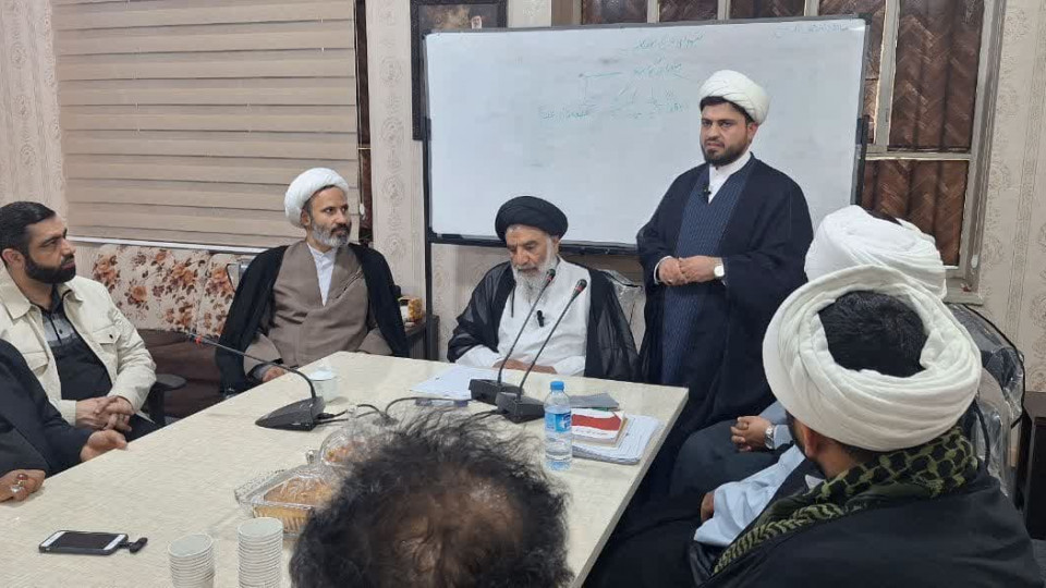 دومین کارگاه تخصصی نمایندگان جامعه قرآنی عصر وحلقه های میانی استان خوزستان