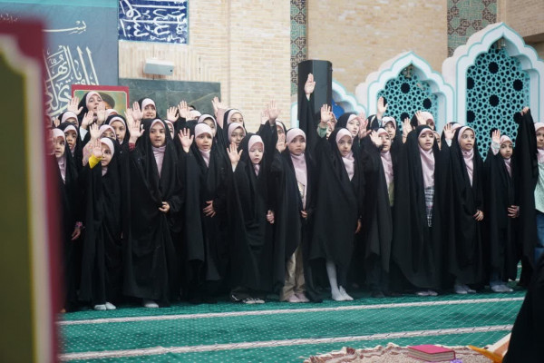 آدینه قرآنی و اجتماع بزرگ حافظان سوره مبارکه جمعه  برگزار شد