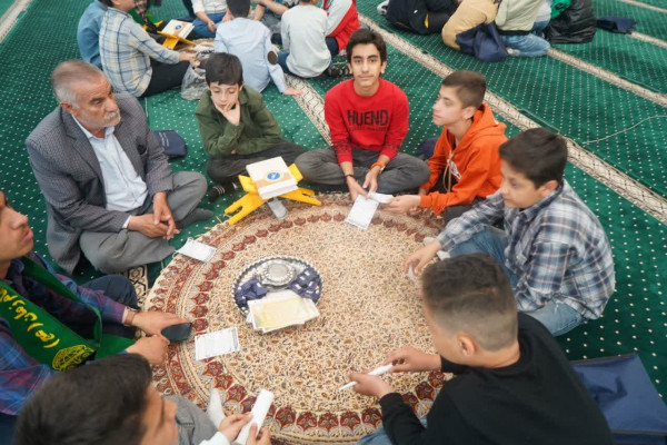 آدینه قرآنی و اجتماع بزرگ حافظان سوره مبارکه جمعه  برگزار شد