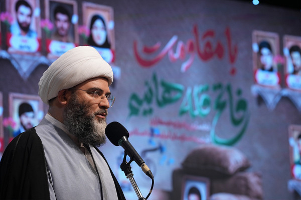 دعوت حجت‌الاسلام قمی به برپایی عزایی متفاوت در حماسی‌ترین محرم