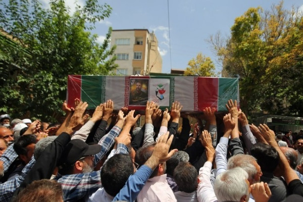 حماسهٔ همدانی‌ها برای دفاع از میهن جمعه نصر