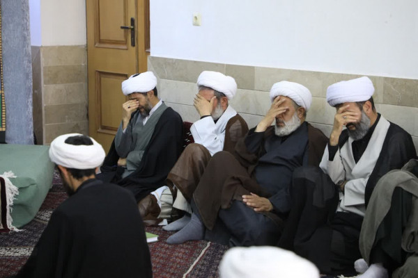 نشست تبیینی جمعی از مبلغین محرم