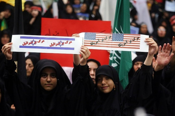 اجتماع بزرگ بانوان زینبی امروز در دیار الوند برگزار شد