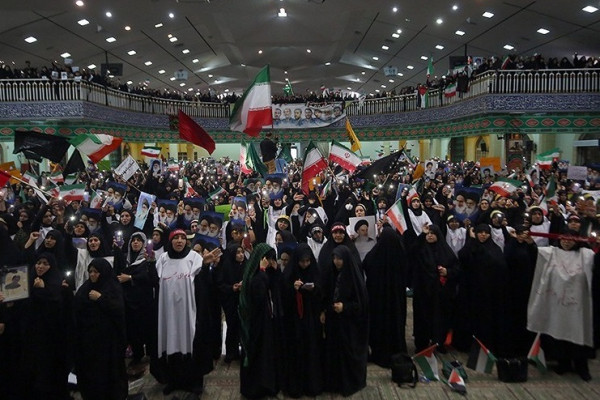 اجتماع بزرگ بانوان زینبی امروز در دیار الوند برگزار شد