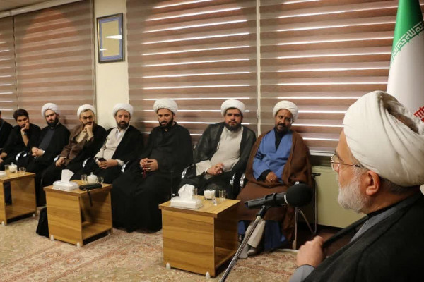 دیدار معاونین فرهنگی سازمان تبلیغات استان‌های تلفیقی با نماینده ولی‌فقیه در کردستان