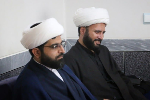 دیدار معاونان فرهنگی با ماموستا ملا رسول ابوالمحمدی در سقز