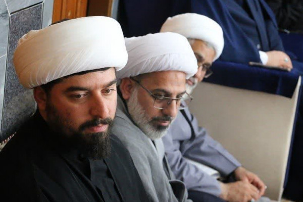 دیدار معاونان فرهنگی با ماموستا ملا رسول ابوالمحمدی در سقز