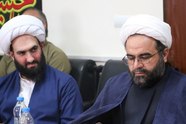 دیدار معاونان فرهنگی با ماموستا صالح‌زاده در سقز