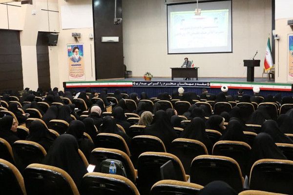 نشست تبیینی «مدیریت حضرت آقا در جنگ ۱۲ روزه» در گرگان برگزار شد