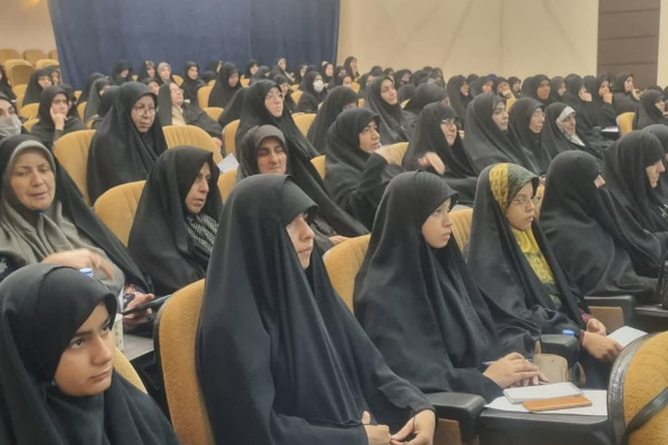 نشست تبیینی «مدیریت حضرت آقا در جنگ ۱۲ روزه» در گرگان برگزار شد