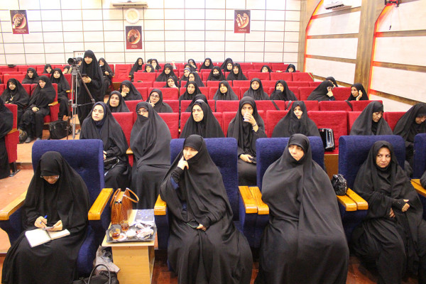 حضور مدیر مرکز راهبری و هماهنگی بانوان سازمان تبلیغات اسلامی در استان ایلام