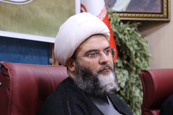 نشست حجت الاسلام و المسلمین محمد قمی، رئیس سازمان تبلیفات اسلامی با مدیران شهرستان ها و مدیران ستادی اداره کل تبلیغات اسلامی استان ایلام