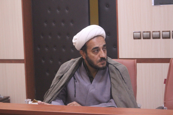 نشست حجت الاسلام و المسلمین محمد قمی، رئیس سازمان تبلیفات اسلامی با مدیران شهرستان ها و مدیران ستادی اداره کل تبلیغات اسلامی استان ایلام