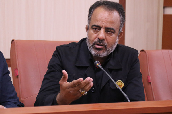 نشست صمیمی حجت الاسلام و المسلمین محمد قمی، رئیس سازمان تبلیغات اسلامی با فعالان قرآنی، هیئات مذهبی و فعالان فرهنگی استان ایلام