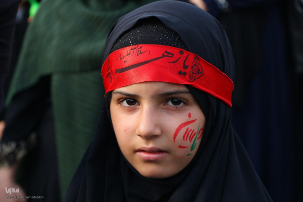 حضور دختران و بانوان در اجتماع عظیم مردمی عصر عاشورا « یوم الحسین ع»