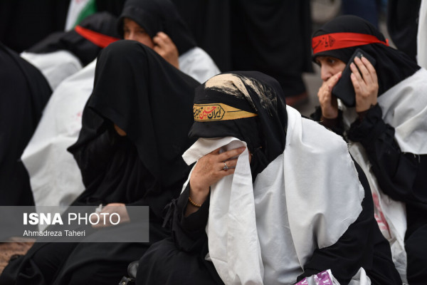 حضور دختران و بانوان در اجتماع عظیم مردمی عصر عاشورا « یوم الحسین ع»