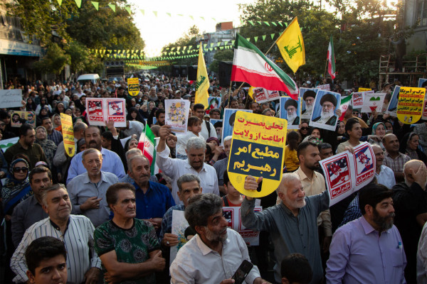 Kilometer-long Ghadir March in the Provinces