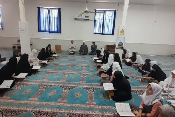 تجلیل از متربیان اوقات فراغت تابستانه دهستان زرانگوش از توابع شهرستان بدره