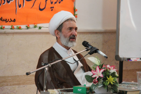 نشست تبیینی در گله‌دار همزمان با گرامیداشت هفته وحدت