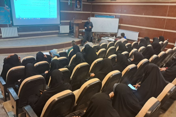 سلسله دوره های آموزشی تدبر در قرآن شهرستان گیلانغرب