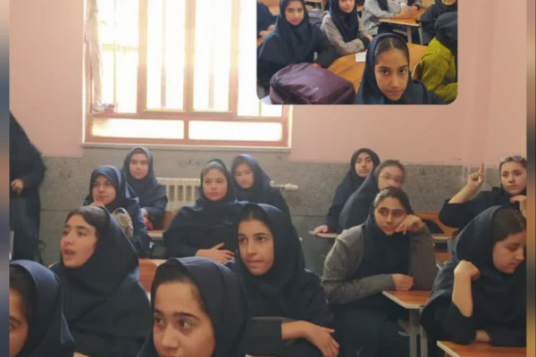 برگزاری طرح " روشنا " با محوریت گفتمان دینی و تبلیغ و تبیین چهره به چهره در مدارس دخترانه کرمانشاه