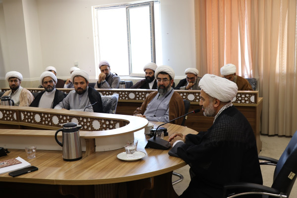 نشست هم‌اندیشی چهره‌های تبلیغی استان خراسان شمالی با حضور حجت‌الاسلام والمسلمین میرزا محمدی