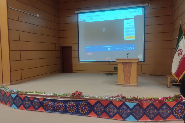 اکران فیلم سینمایی مجنون در شهرستان ملکشاهی