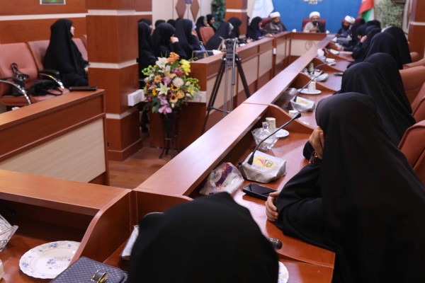 برگزاری  نشست دختران حاج قاسم در استان ایلام