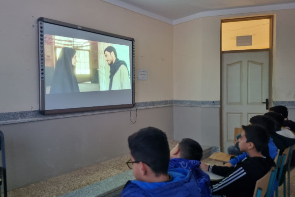 اکران فیلم سینمایی مجنون در شهرستان بدره