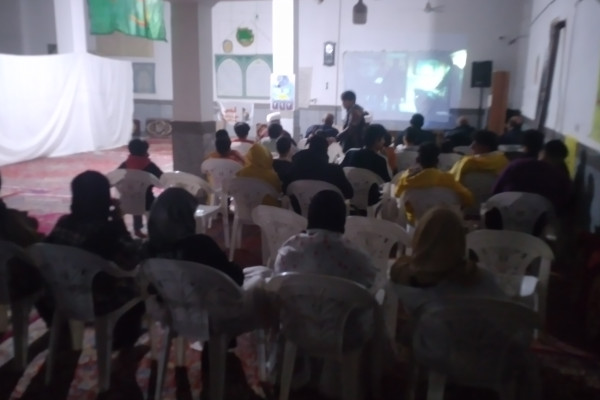 اکران فیلم در مدارس و مساجد شهرستان دره شهر