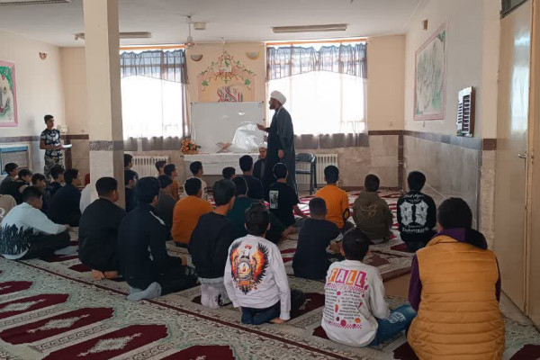 گفتمان دین و انقلاب در دبیرستان شهید بهشتی  شهرستان کنگاور